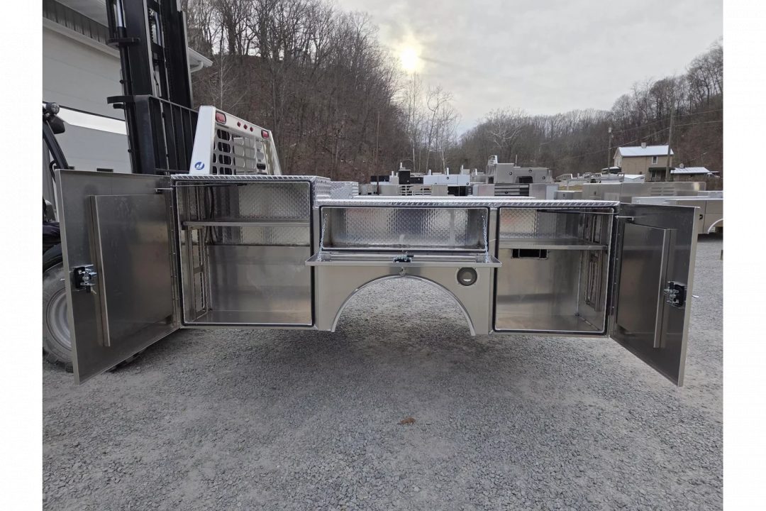 New Jutland Aluminum Gooseneck Service Body 60'' CA DRW