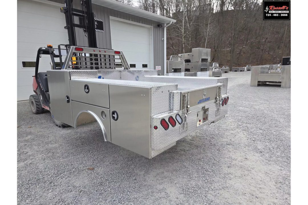 New Jutland Aluminum Gooseneck Service Body 60'' CA DRW