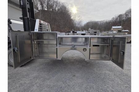 New Jutland Aluminum Gooseneck Service Body 60'' CA DRW
