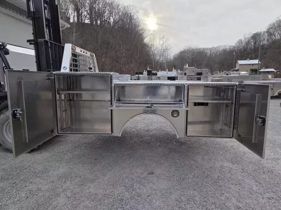 New Jutland Aluminum Gooseneck Service Body 60'' CA DRW