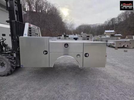 New Jutland Aluminum Gooseneck Service Body 60'' CA DRW