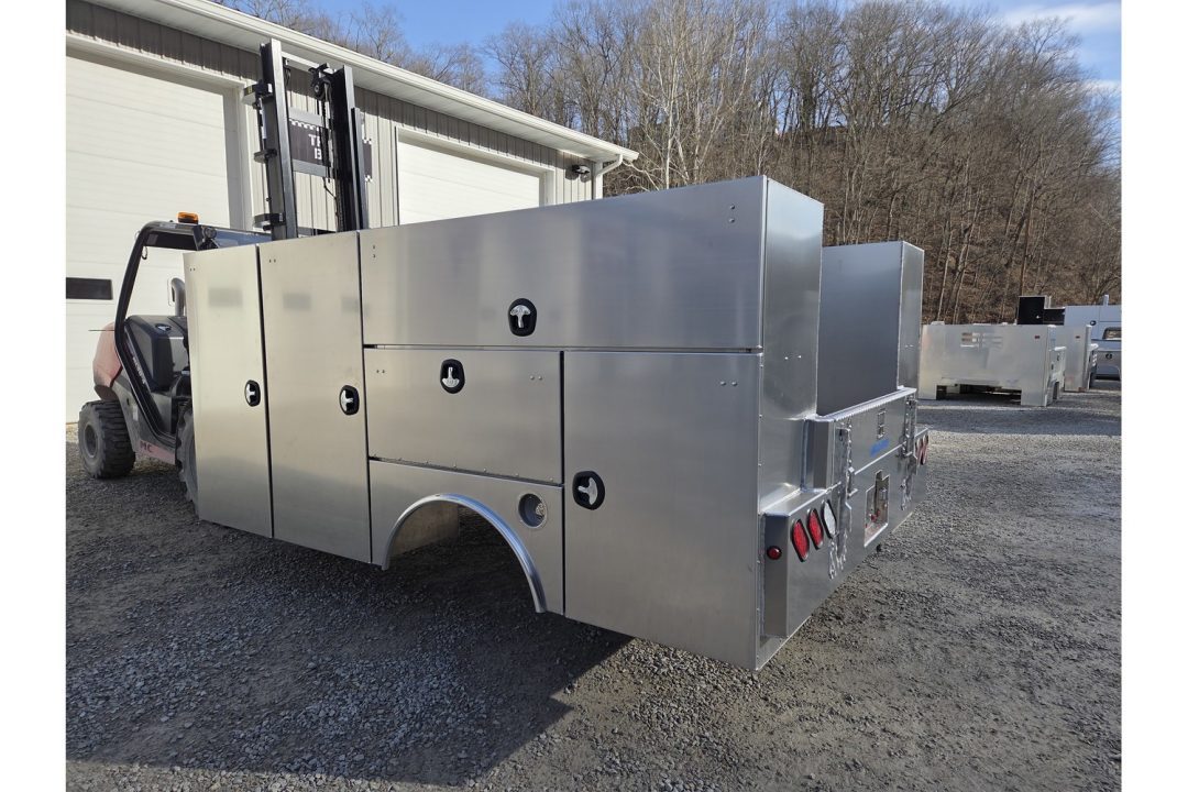 New Jutland SCRATCH AND DENT SALE! 96 x 137 Service Body 84" CA Cab and Chassis DRW 60" Tall