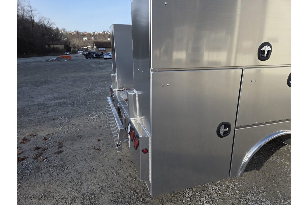 New Jutland SCRATCH AND DENT SALE! 96 x 137 Service Body 84" CA Cab and Chassis DRW 60" Tall