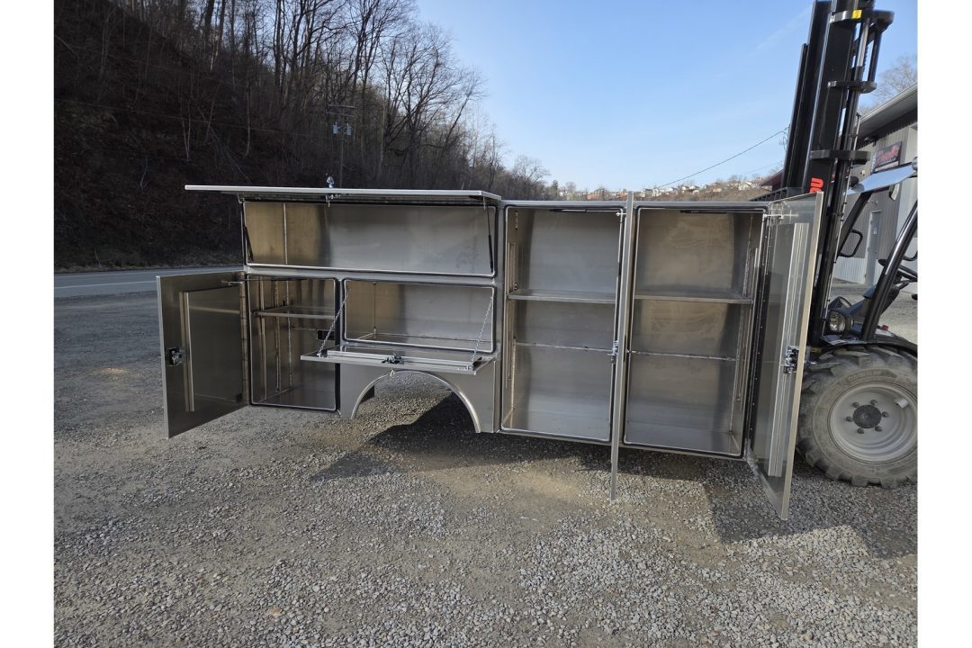 New Jutland SCRATCH AND DENT SALE! 96 x 137 Service Body 84" CA Cab and Chassis DRW 60" Tall