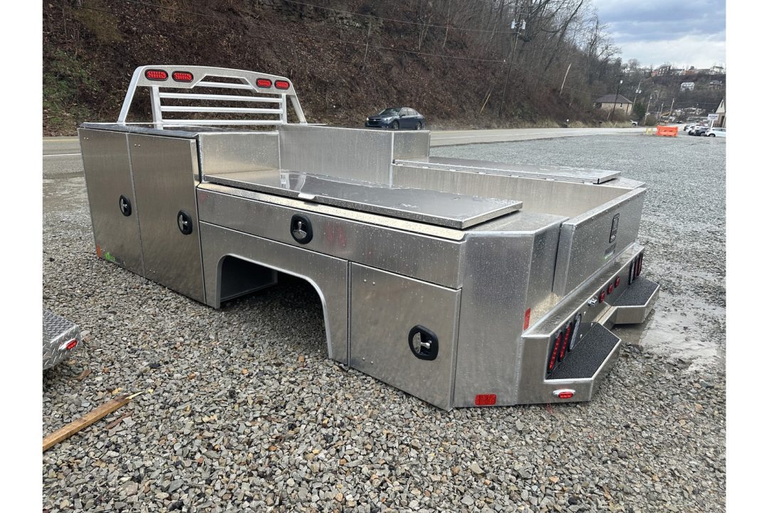New Martin Truck Bodies Aluminum Gooseneck Service Body 84" CA DRW SMOOTH APPEARANCE -Discoloration