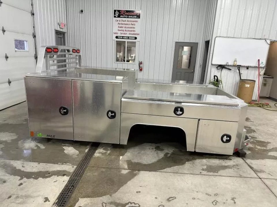 New Martin Truck Bodies Aluminum Gooseneck Service Body 84" CA DRW SMOOTH APPEARANCE -Discoloration