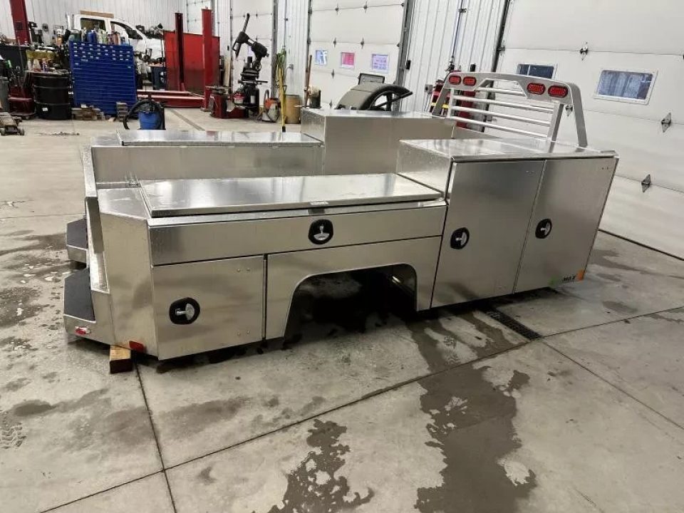 New Martin Truck Bodies Aluminum Gooseneck Service Body 84" CA DRW SMOOTH APPEARANCE -Discoloration