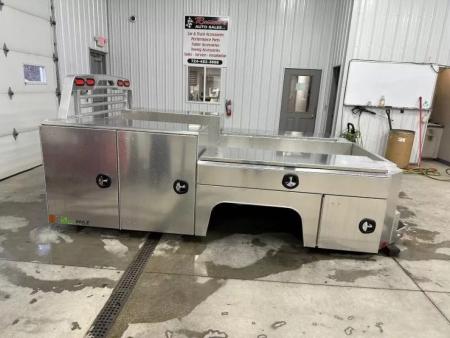 New Martin Truck Bodies Aluminum Gooseneck Service Body 84" CA DRW SMOOTH APPEARANCE -Discoloration