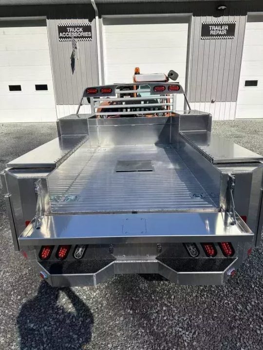 New Martin Truck Bodies Aluminum Gooseneck Service Body SRW 8' SMOOTH APPEARANCE