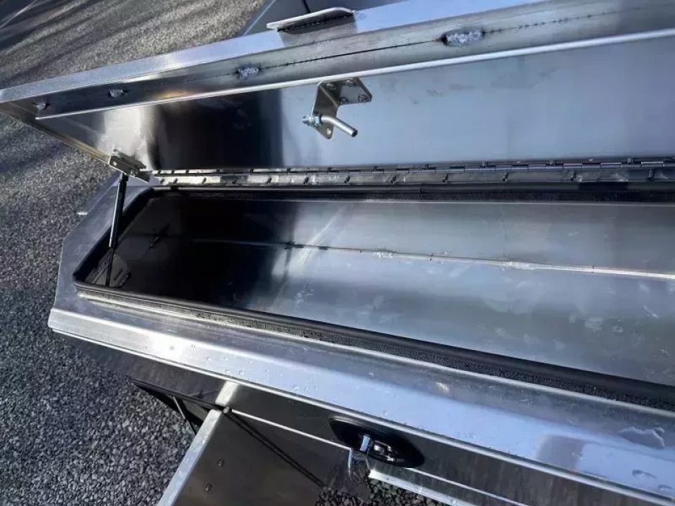 New Martin Truck Bodies Aluminum Gooseneck Service Body SRW 8' SMOOTH APPEARANCE