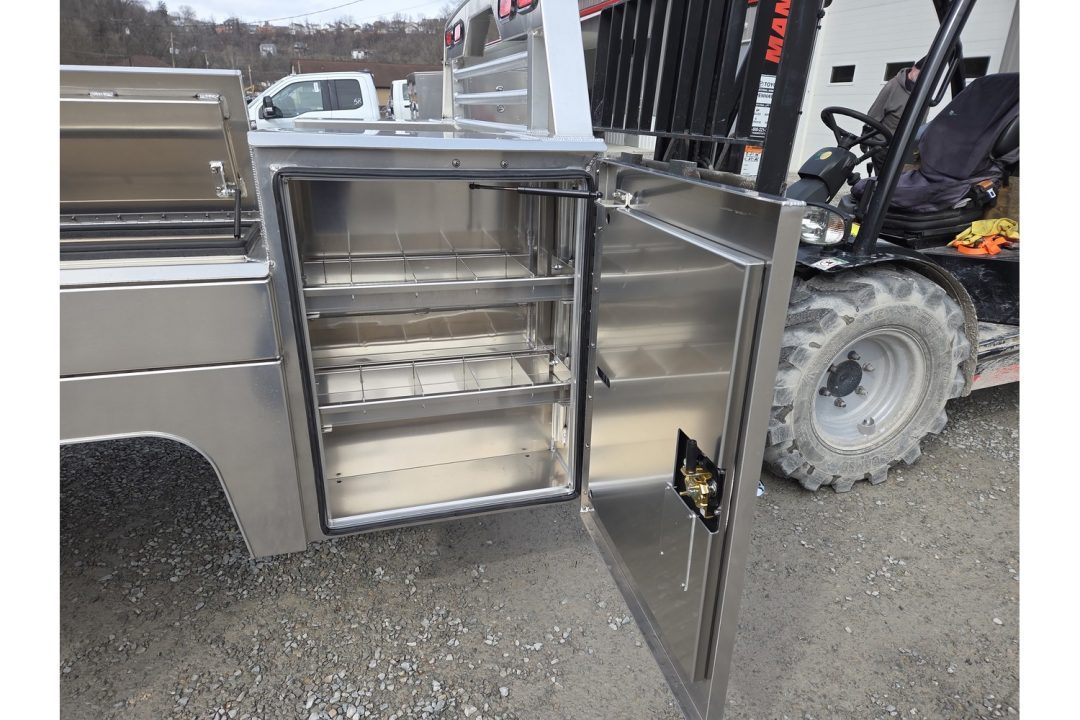 New Martin Truck Bodies Aluminum Gooseneck Service Body SRW 8' SMOOTH APPEARANCE