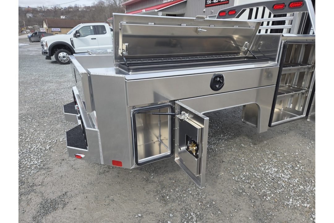 New Martin Truck Bodies Aluminum Gooseneck Service Body SRW 8' SMOOTH APPEARANCE