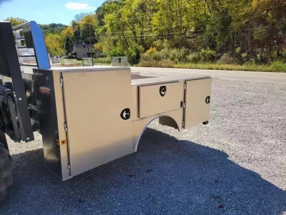 New Zimmerman Aluminum Gooseneck Service Body DRW 60" CA Cab and Chassis Advantage