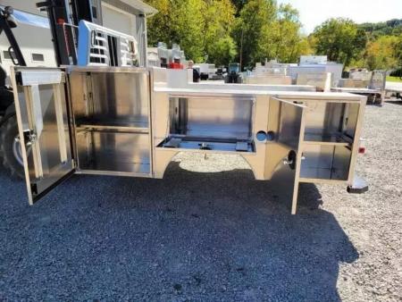 New Zimmerman Aluminum Gooseneck Service Body DRW 60" CA Cab and Chassis Advantage