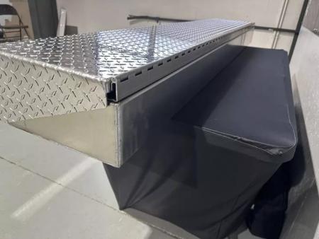 New Martin Truck Bodies Topside Loader Box / Top Pak Truck Boxes SRW 84x100 SSB ( With headboard )