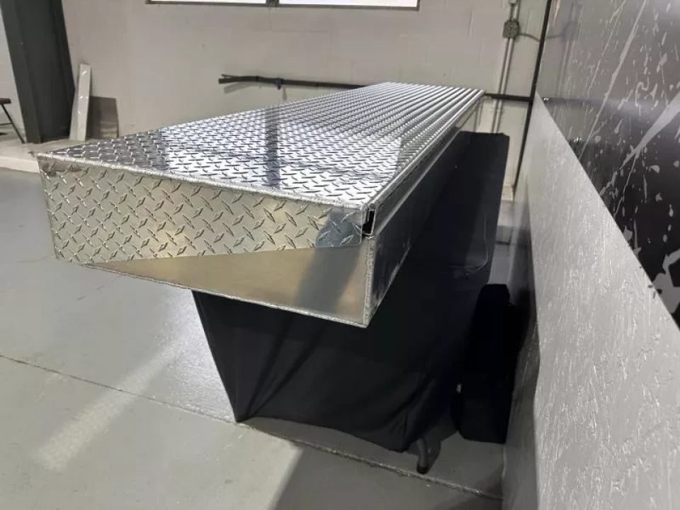New Martin Truck Bodies Topside Loader Box / Top Pak Truck Boxes DRW 98x100 SSB ( With headboard )