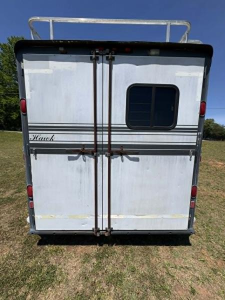 Used 2004 Hawk 3 Horse Slant Load Living Quarters