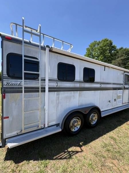 Used 2004 Hawk 3 Horse Slant Load Living Quarters