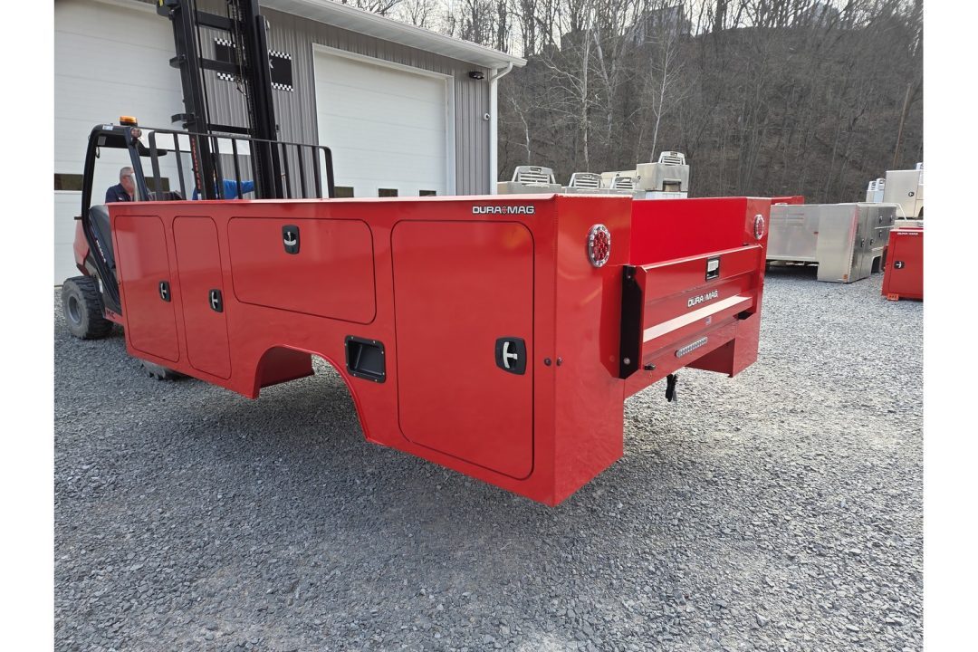 New Dura Mag Truck Bodies S-Series Aluminum Service Body 84"ca Cab and Chassis DRW RED