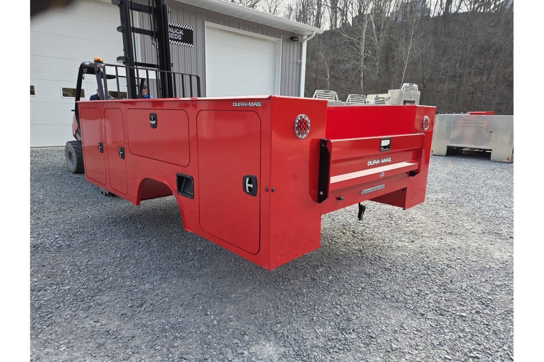 New Dura Mag Truck Bodies S-Series Aluminum Service Body 84"ca Cab and Chassis DRW RED