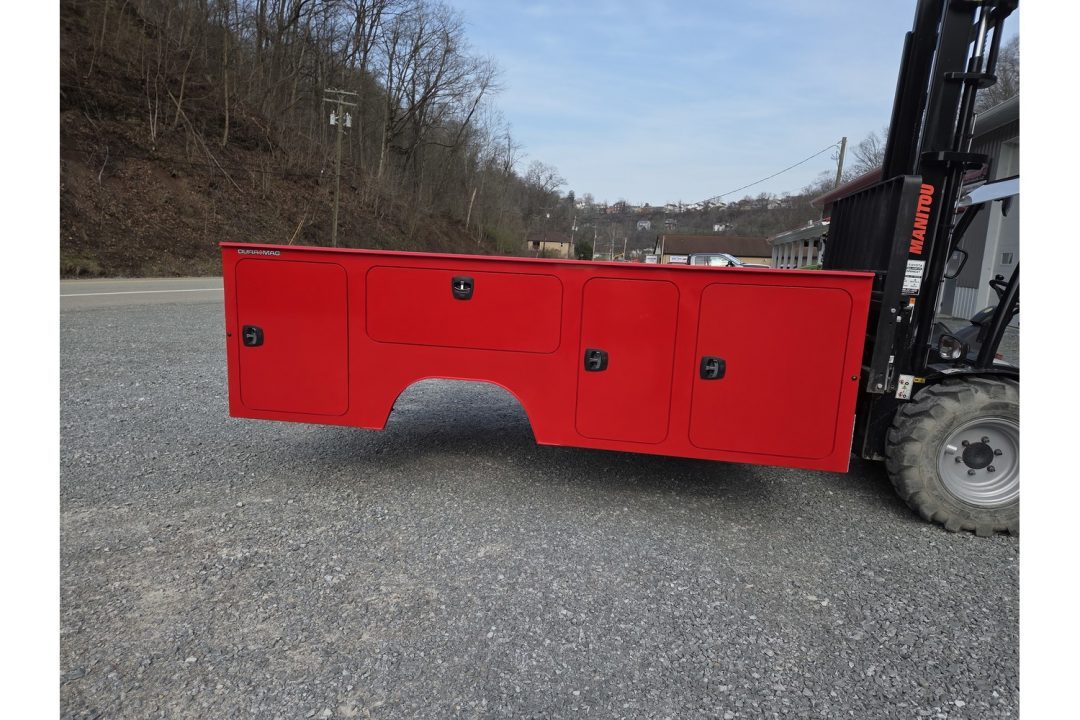 New Dura Mag Truck Bodies S-Series Aluminum Service Body 84"ca Cab and Chassis DRW RED