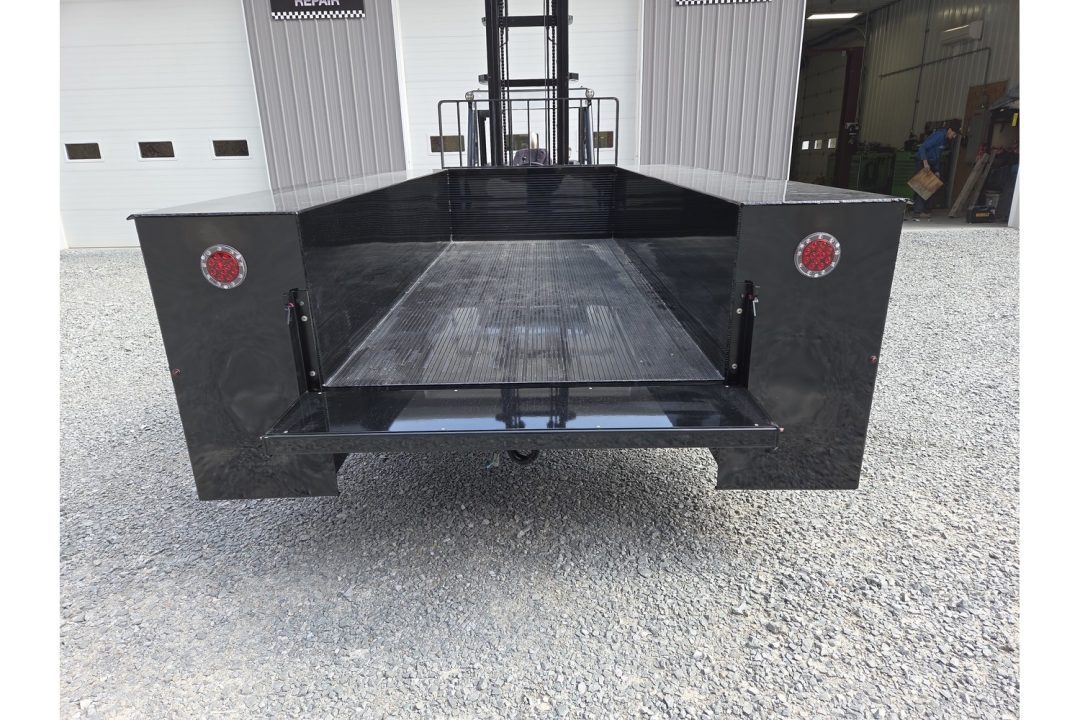 New Dura Mag Truck Bodies S-Series Aluminum Service Body 84"ca Cab and Chassis DRW Gloss Black