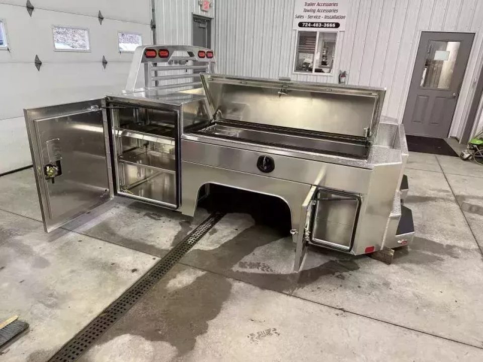 New Martin Truck Bodies Aluminum Gooseneck Service Body DRW 8' SMOOTH APPEARANCE