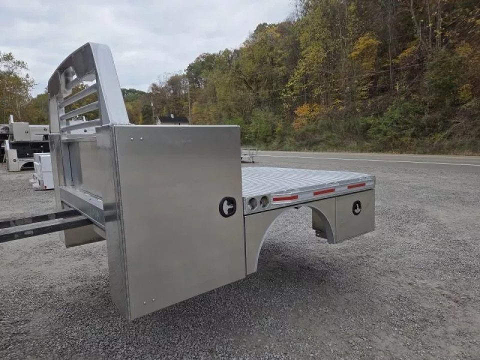 New Martin Truck Bodies 84x104 SBV Flatbed SRW Longbed