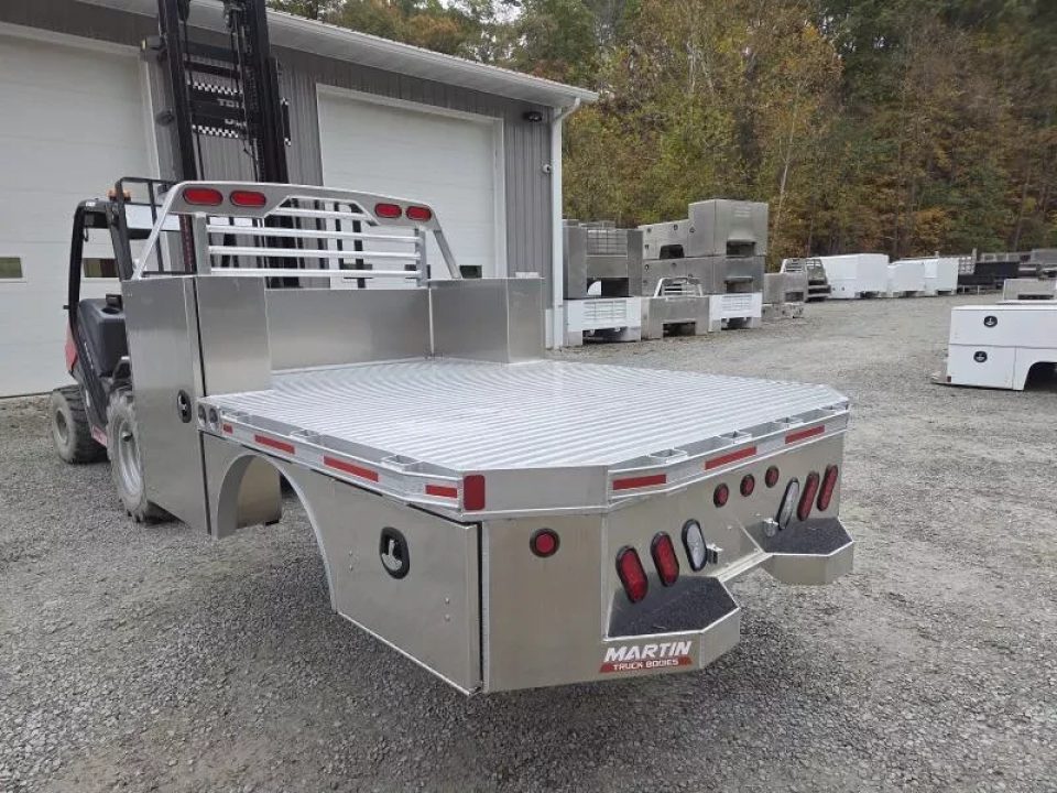 New Martin Truck Bodies 84x104 SBV Flatbed SRW Longbed