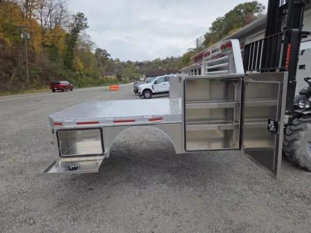 New Martin Truck Bodies 84x104 SBV Flatbed SRW Longbed