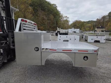 New Martin Truck Bodies 84x104 SBV Flatbed SRW Longbed