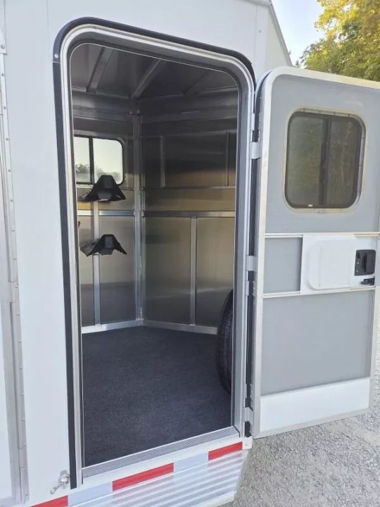 New 2026 Adam ALUMINUM 2 Horse Straight Load WITH RAMP