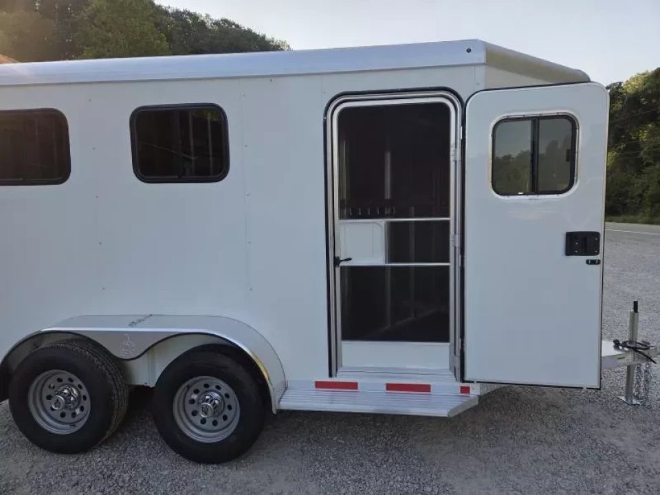 New 2026 Adam ALUMINUM 2 Horse Slant FULL WINDOW PACKAGE