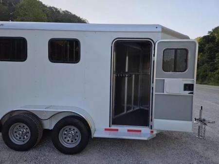 New 2026 Adam ALUMINUM 2 Horse Slant FULL WINDOW PACKAGE