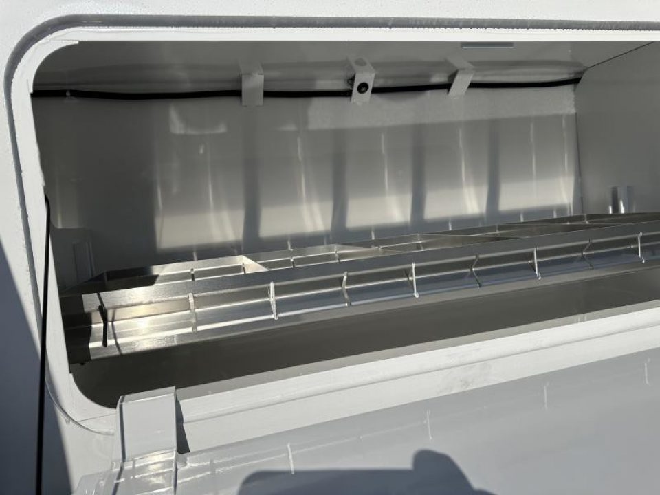 New Dura Mag Truck Bodies S-Series Aluminum Service Body 60"ca Cab and Chassis DRW SCRATCH AND DENT