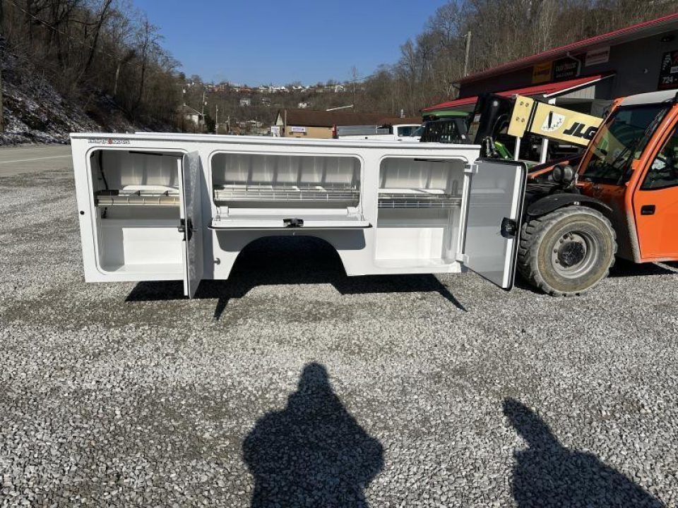 New Dura Mag Truck Bodies S-Series Aluminum Service Body 60"ca Cab and Chassis DRW SCRATCH AND DENT