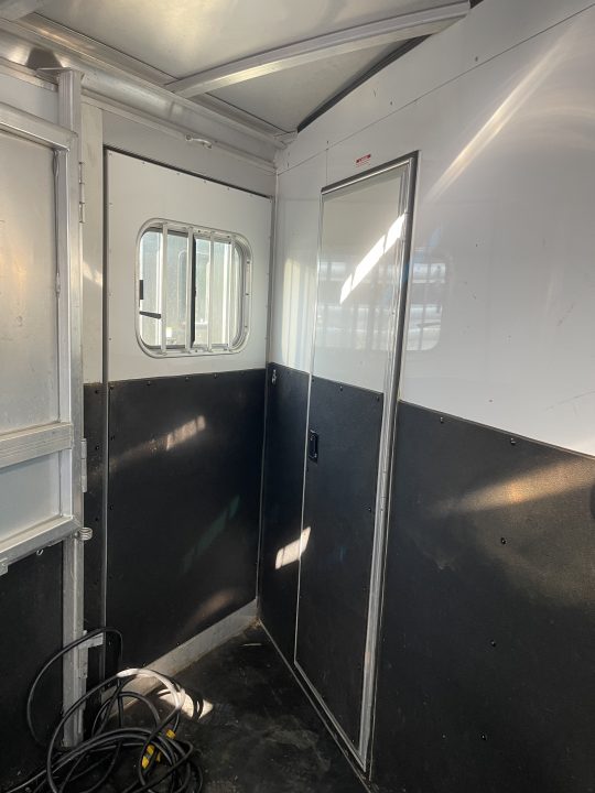 Used 2010 Exiss Trailers 6306 Horse Trailer