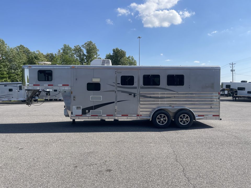 Used 2010 Exiss Trailers 6306 Horse Trailer