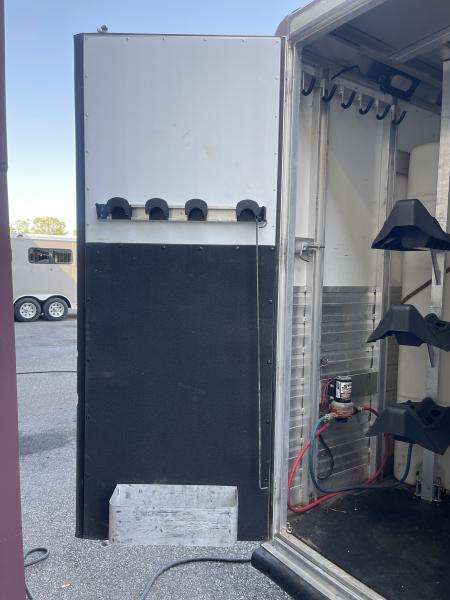 Used 2010 Exiss Trailers 6306 Horse Trailer