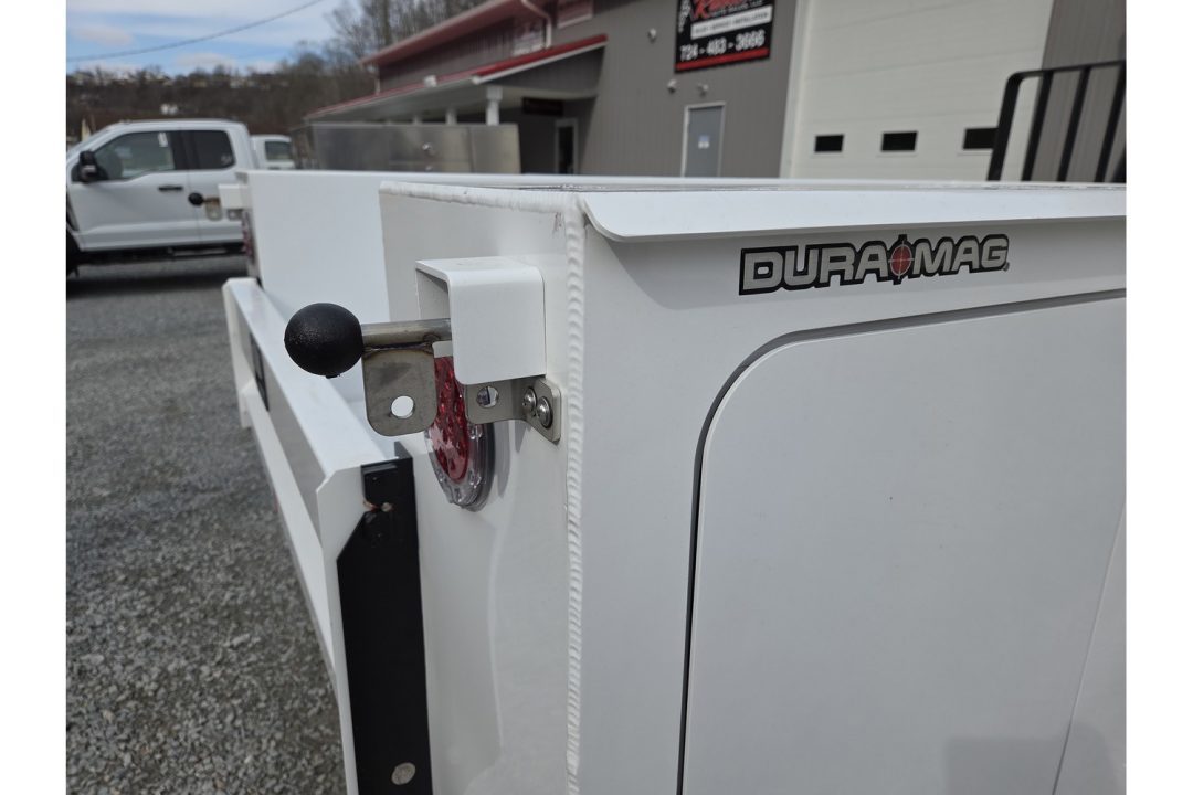 New Dura Mag Truck Bodies S-Series Aluminum Service Body White SRW IML
