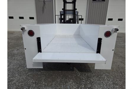 New Dura Mag Truck Bodies S-Series Aluminum Service Body White SRW IML