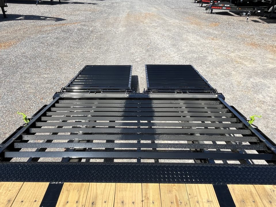 New 2026 Load Trail Gooseneck Flatbed Trailer | 102" x 32' 25.9K GVWR