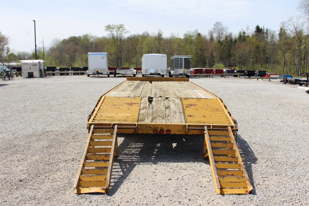 New 2005 Hurst 8.5' x 20'+5' - Deckover Trailer - 25,900# GVW