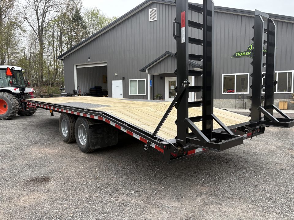 New 2026 Quality Trailers 25' 25K Dually Tandem Deckover Trailer