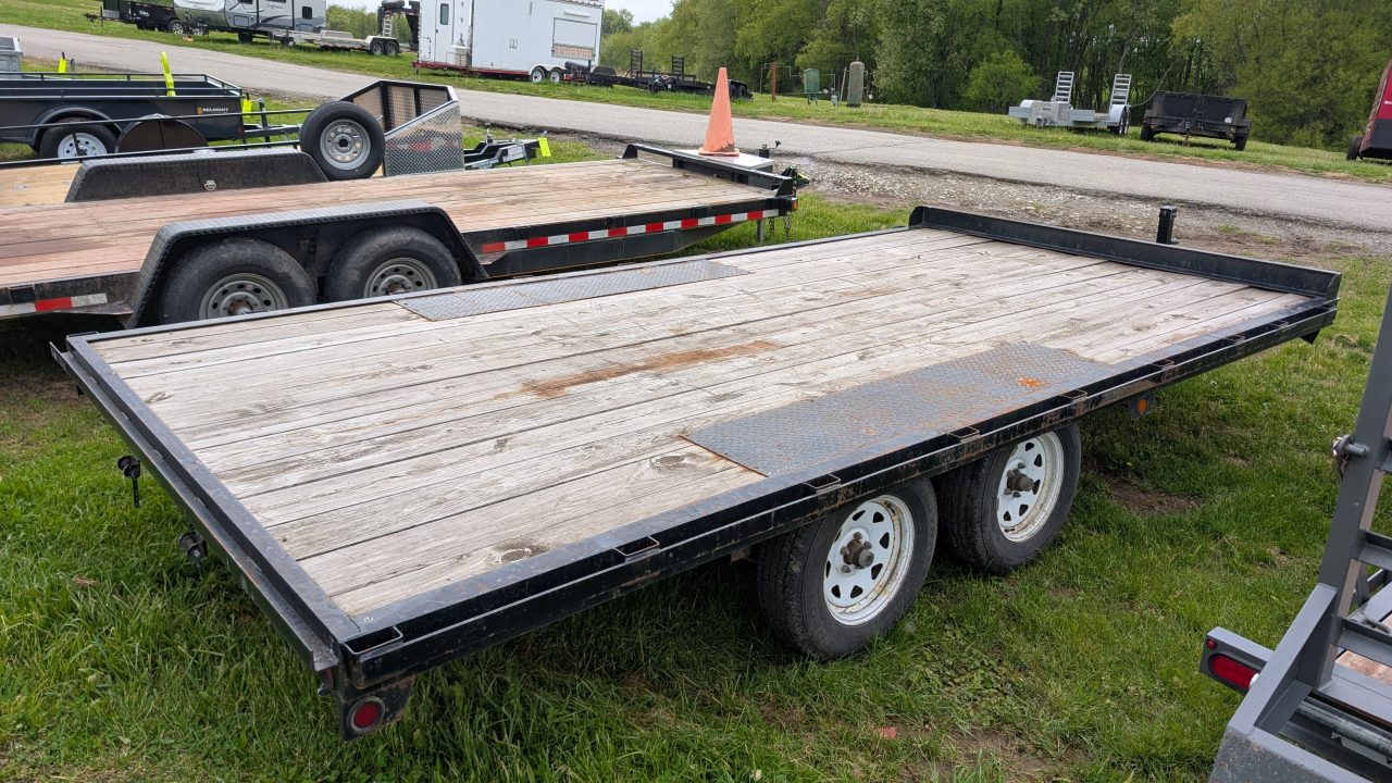 Used 2019 Premier 16' Deckover Flatdeck - No Ramps