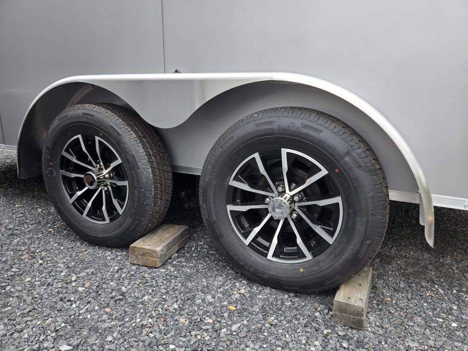 New 7 x 14 Look ST DLX V-Nose Cargo Trailer, 7k GVWR ***Silver PolyCor Composite Exterior, Ramp Door, Alum Wheels