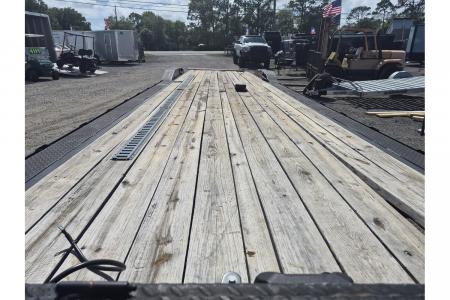 Used 2023 Trail Maxx Trailers 40 Ft. Gooseneck Hot shot Trailer 14000LB Capacity, E Track & a Winch