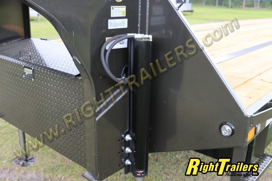 New 2027 8.5X40 MAXX-D GOOSENECK EQUIPMENT TRAILER