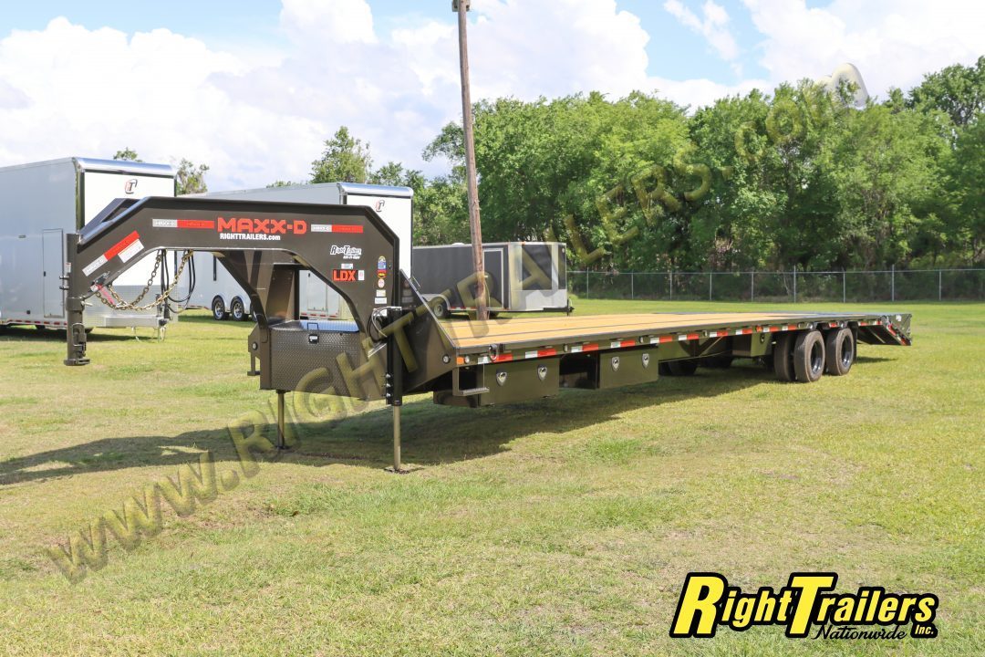 New 2027 8.5X40 MAXX-D GOOSENECK EQUIPMENT TRAILER