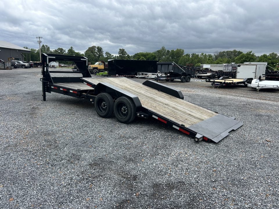 Used 2023 MAXXD 83" X 24' 16k Gooseneck Tilt Trailer